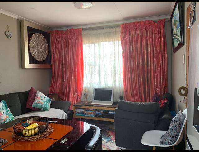 2 BEDROOM HOUSE SOLD IN BERGSIG